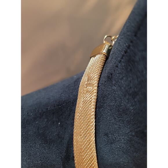 Women's Statement Gold Mesh Necklace With Spiral Wire Design And Druzy Stone - Picture 8 of 8